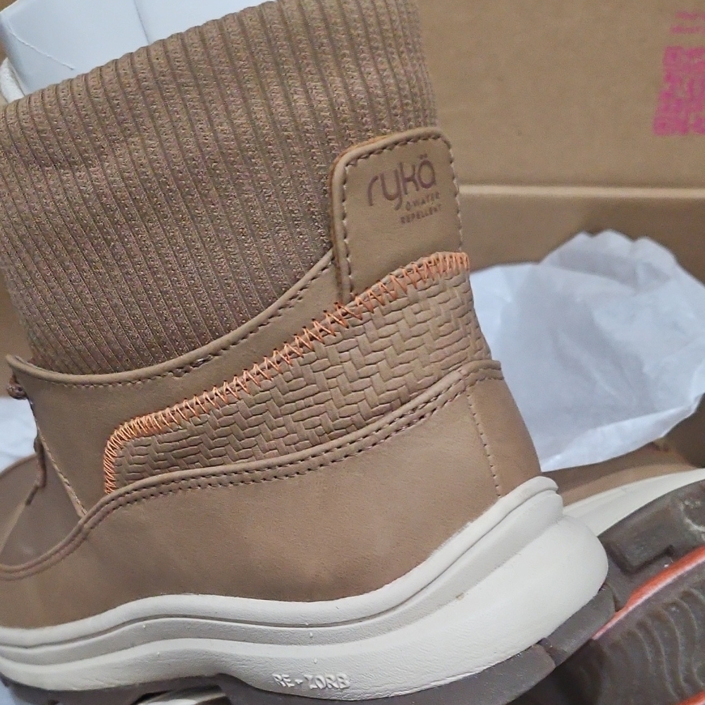 Ryka Women's Brae 2 Winter Boots (Walnut Brown Faux Leather) - USED ONCE - Picture 6 of 8